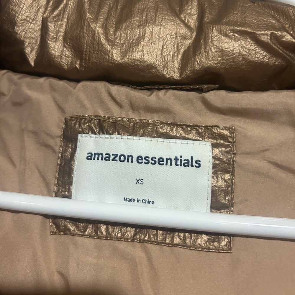 NWT Amazon Women’s Metallic Brown Heavyweight Puffer Coat Size XS New - Picture 7 of 8